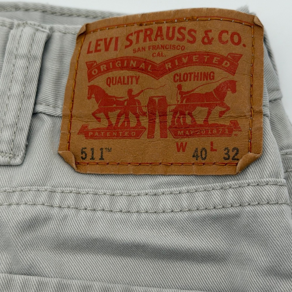 Levi 511 Slim Fit Gray Khaki Twill Pants Mens 40x32 Red Tab 00511-1609 - Picture 2 of 8